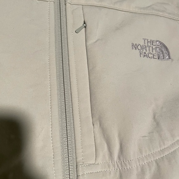 The North Face APEX Soft Shell Jacket - Women’s - Picture 11 of 12